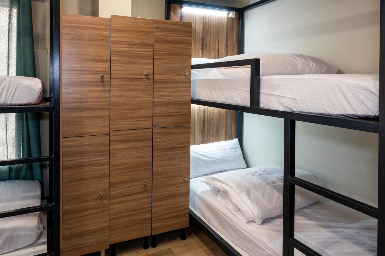 Bed 8-Bed Mixed Dormitory Room